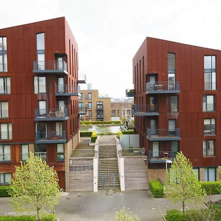 Stylish Surrey Quays Apartment - 10 Mins From Station London Exterior photo