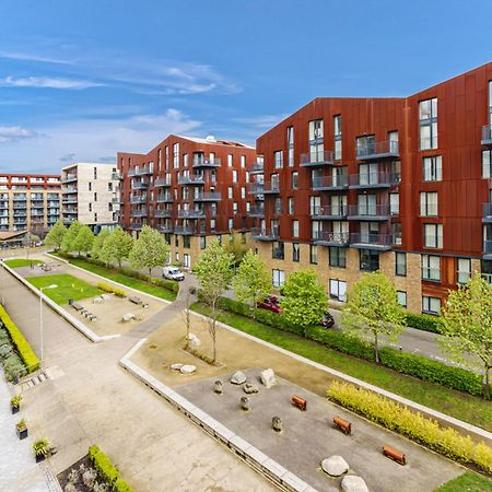 Stylish Surrey Quays Apartment - 10 Mins From Station London Exterior photo